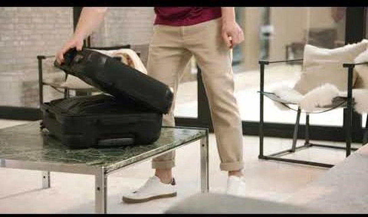 Eastpak TRANZSHELL L Reiskoffer (77 X 43 X 26.5 Cm) - Black 17 Eastpak TRANZSHELL L Reiskoffer (77 X 43 X 26.5 Cm) - Black - Afbeelding 17