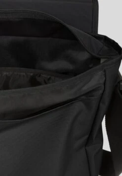 Eastpak Delegate- Schoudertas - Black -Eastpak 27f4007c8d9e45cebf5dade2bead4aee