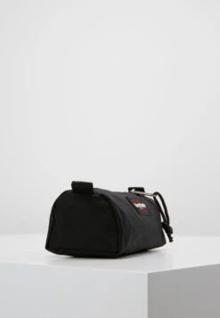 Eastpak Benchmark Single - Etui - Black -Eastpak 28bedf2977164c2995b5c4a7868884ed