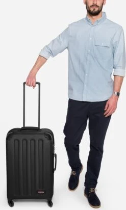Eastpak TRANZSHELL M Reiskoffer (67 X 42 X 4 Cm) - Black -Eastpak 720x1200