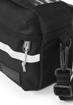 Eastpak Aman Bike - Toilettas - Tarp Black -Eastpak 87368d97305f4a60aea10a92fe3e386a