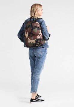 Eastpak Padded Pak'R - Rugzak - Khaki