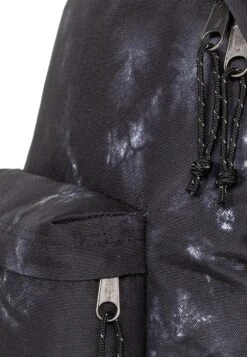 Eastpak Padded Pak R - Rugzak - Camo Dye Black 8 Eastpak Padded Pak R - Rugzak - Camo Dye Black -Eastpak d6dc7ca52b204f87a124b1dbd4ca9363