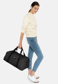 Eastpak Stand + Core Colors- Reistas - Black -Eastpak ecf1551125564632afadd889aabcd77f